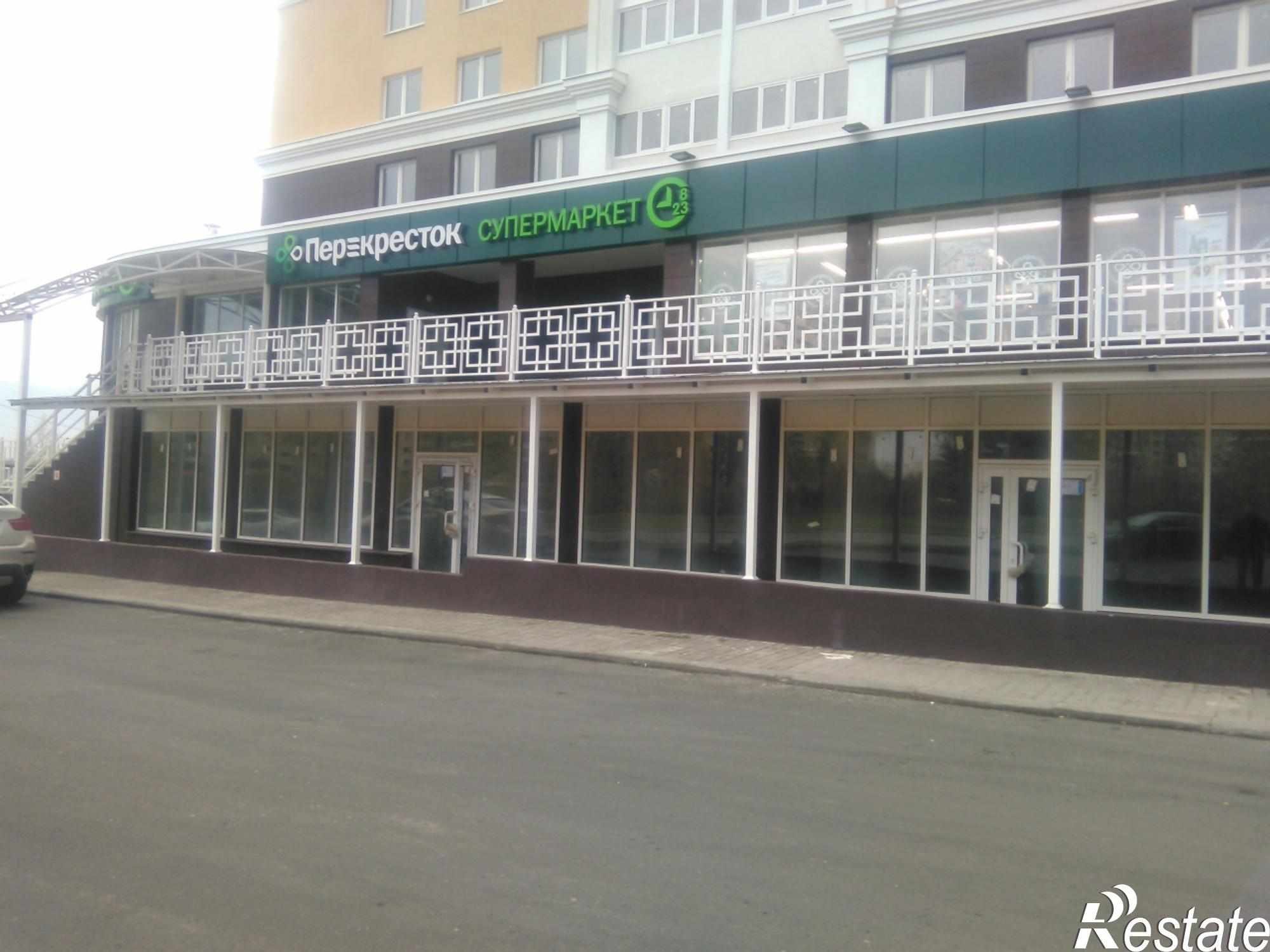 Сдать торговое помещение за 300 000 рублей на ул. Бехтеева С.С., д. 9