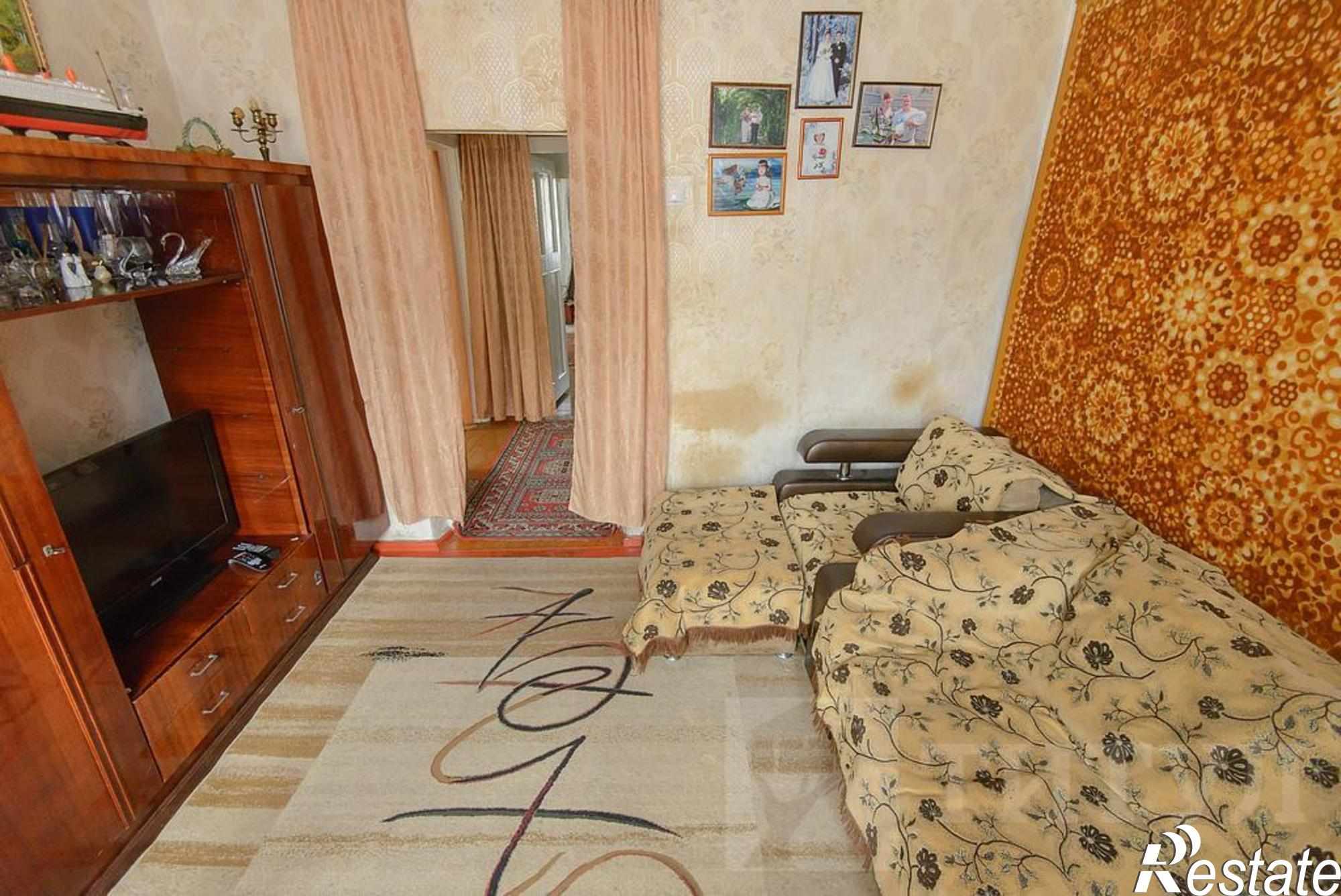Купить квартиру за 2 450 000 рублей на Чкаловский, Казахская
