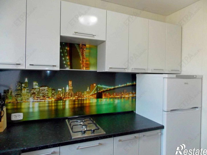 3-комн квартира Металлургов ш, 61