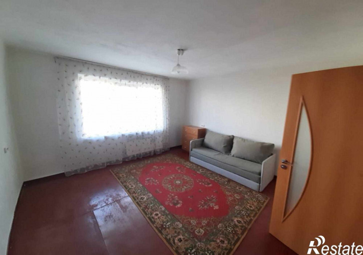 3-комн квартира Маршала Борзова ул, 102