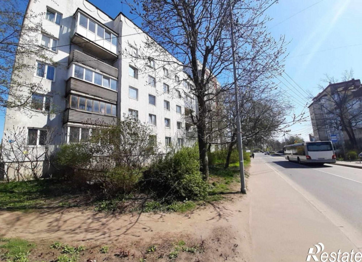 3-комн квартира Маршала Борзова ул, 102