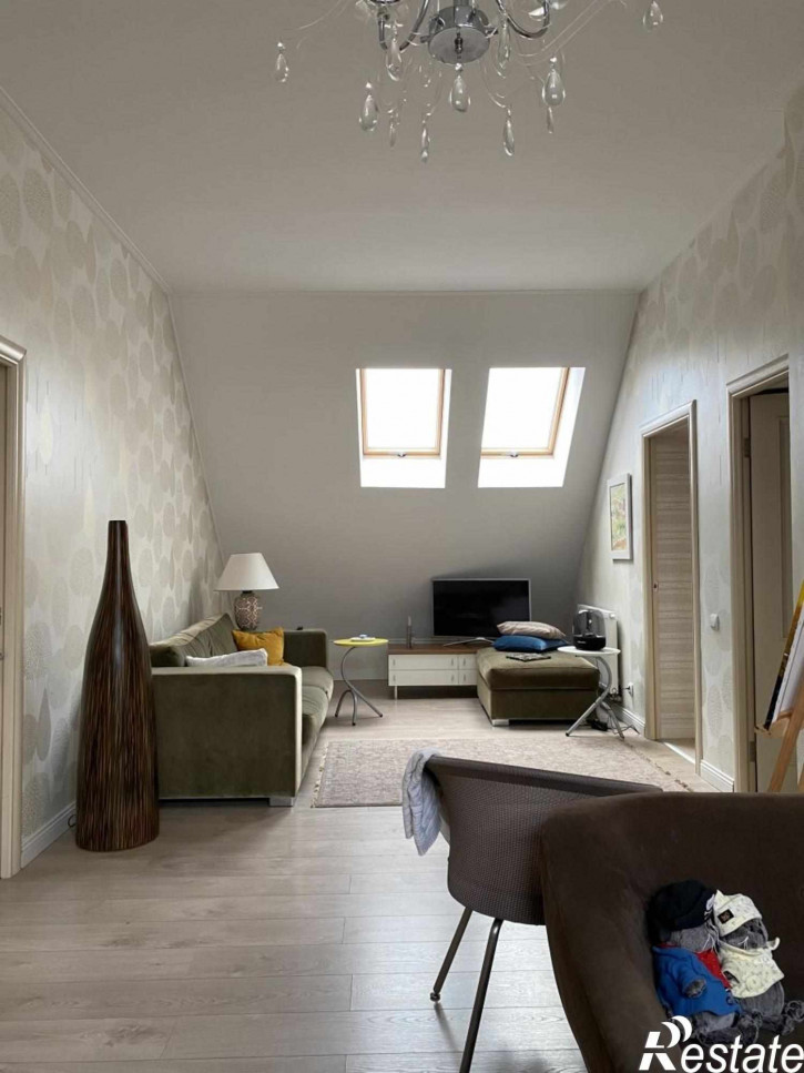 3-комн квартира Менделеева ул, 37а