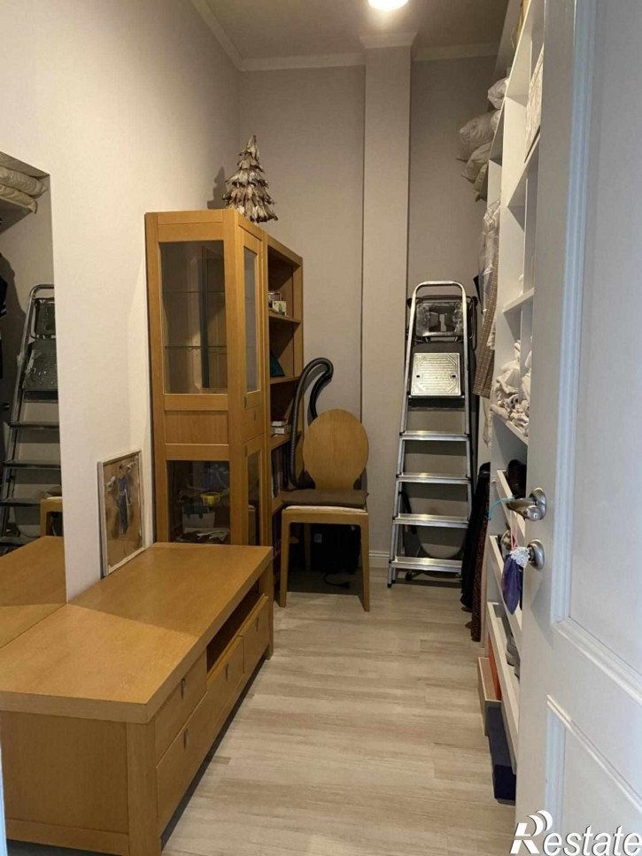 3-комн квартира Менделеева ул, 37а