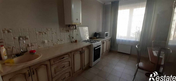 1-комн квартира Аксакова ул, 102 в