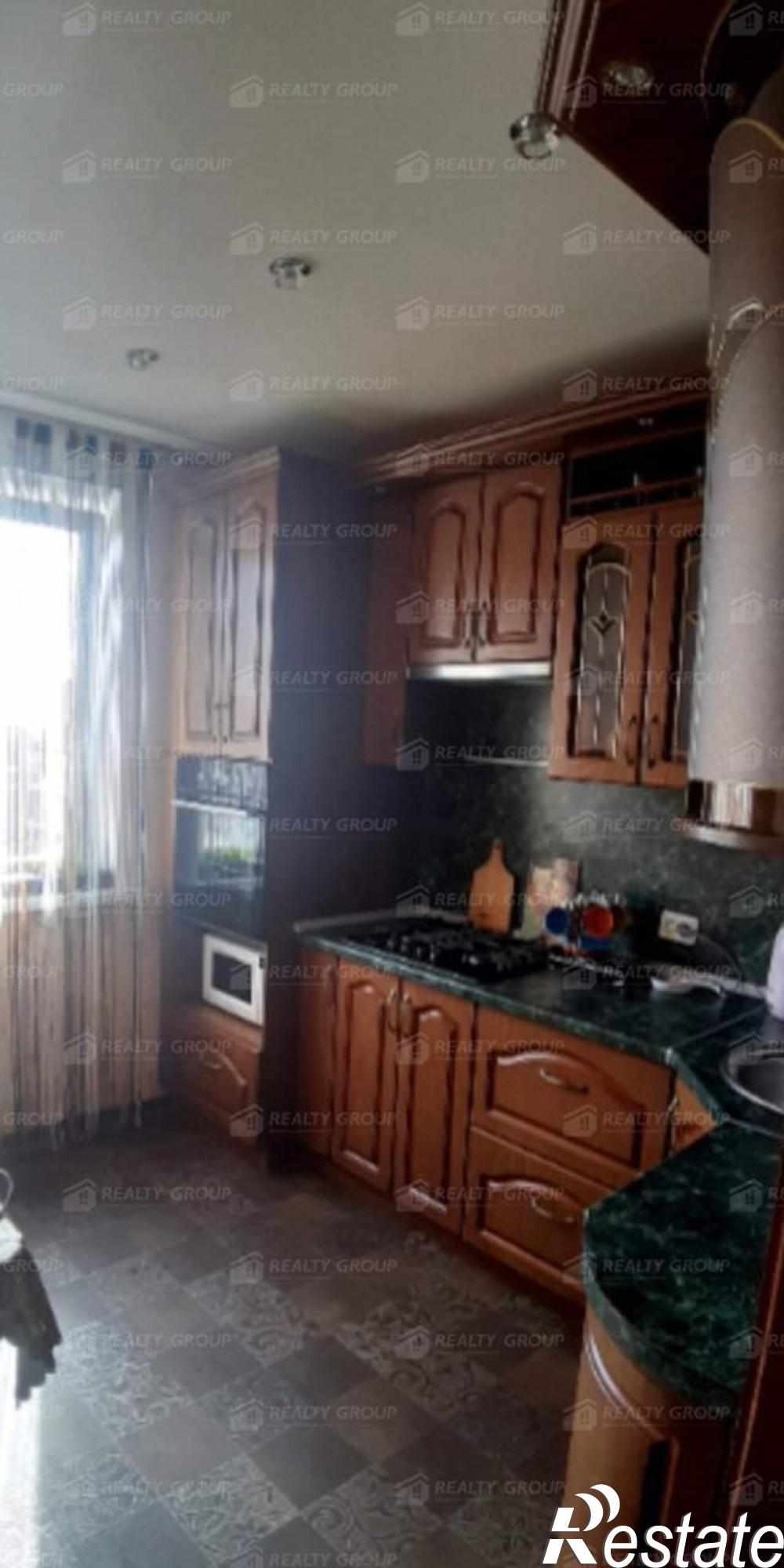 Купить квартиру за 3 290 000 рублей на Есенина улица, д.30