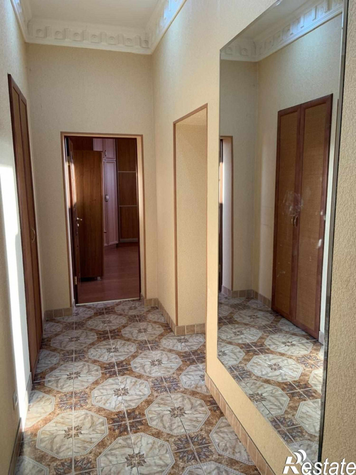 2-комн квартира Гостиная ул, 20