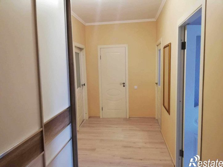 2-комн квартира Генерала Челнокова ул, 58