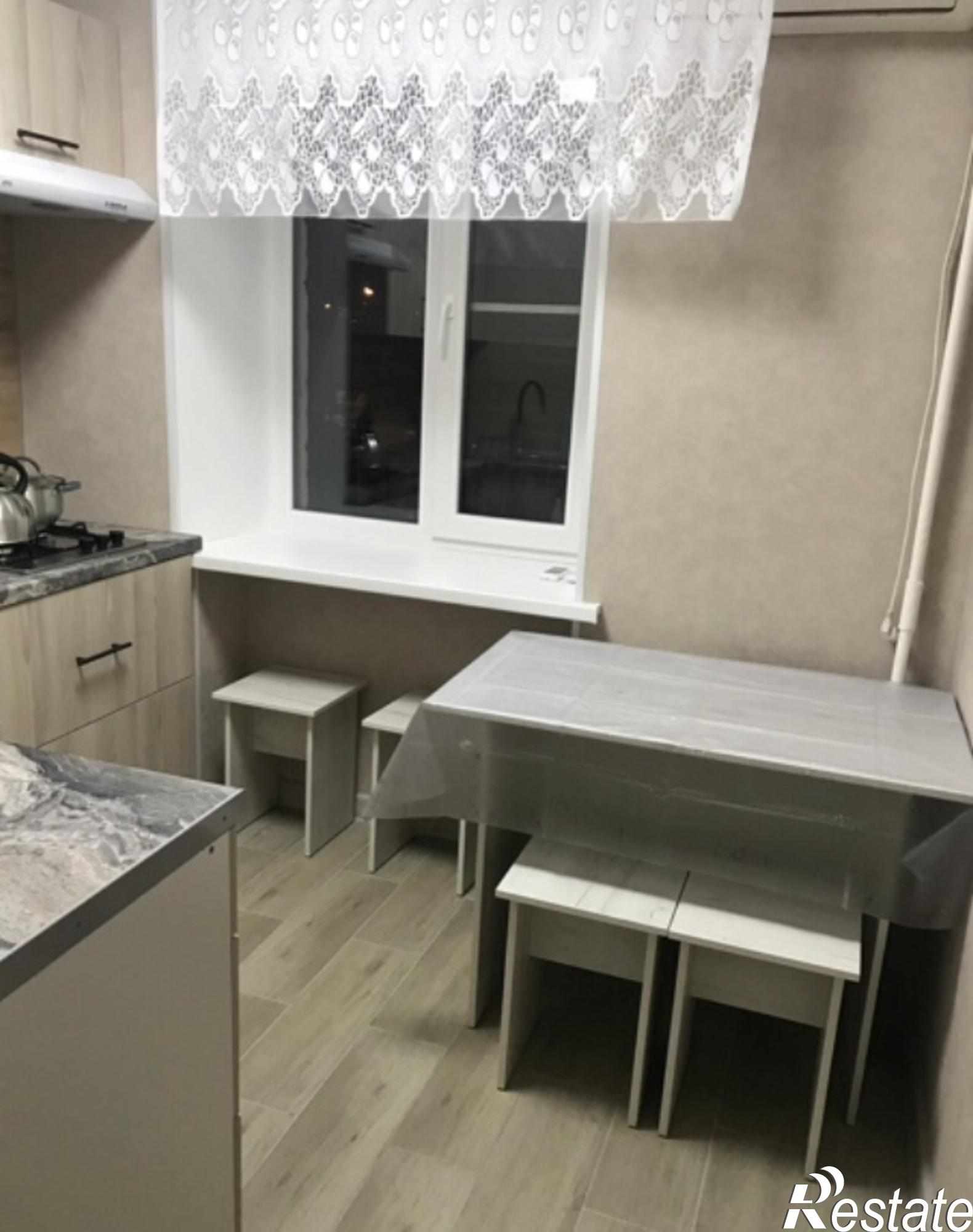 Сдать квартиру за 20 000 рублей на Демократическая улица, 4