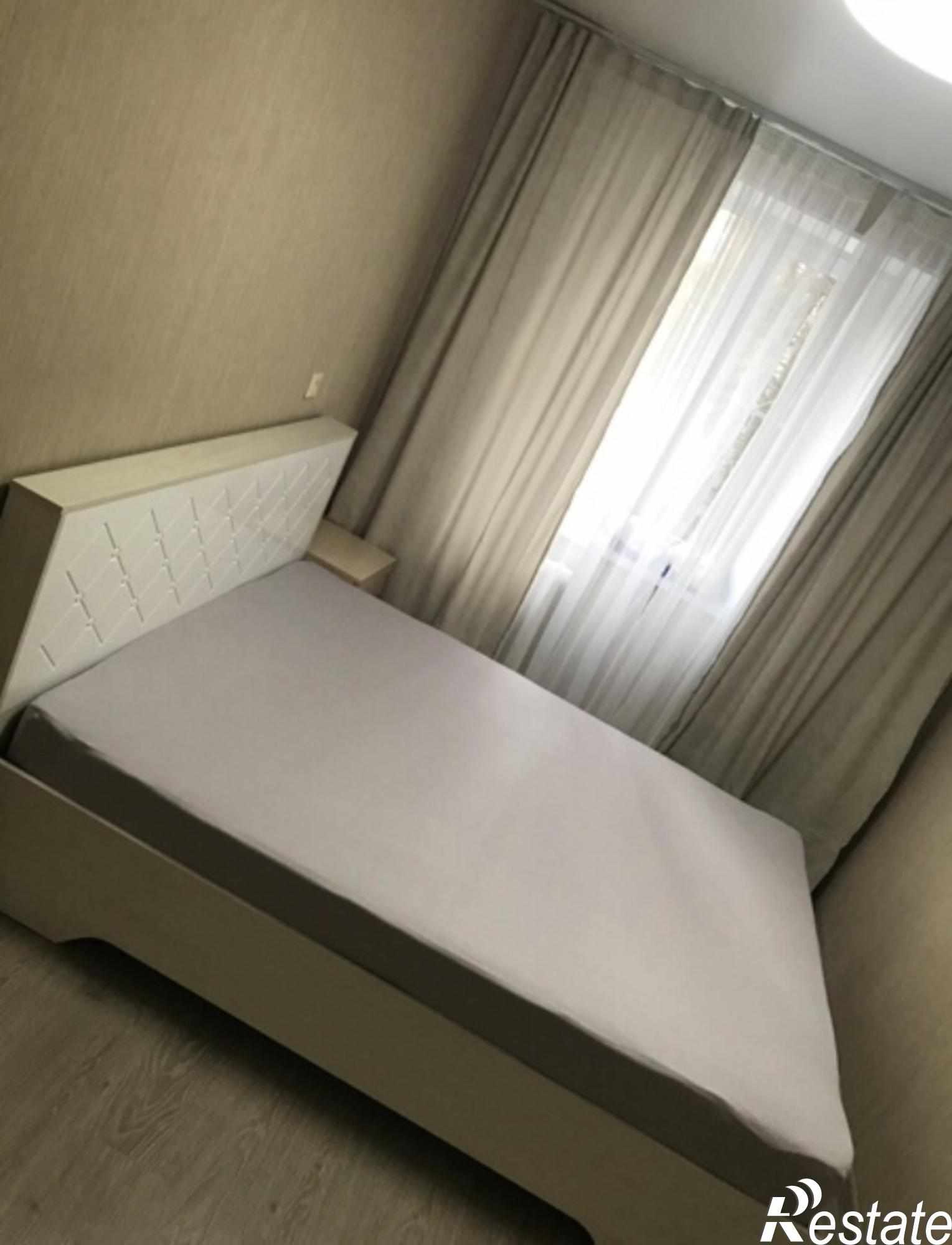 Сдать квартиру за 20 000 рублей на Демократическая улица, 4