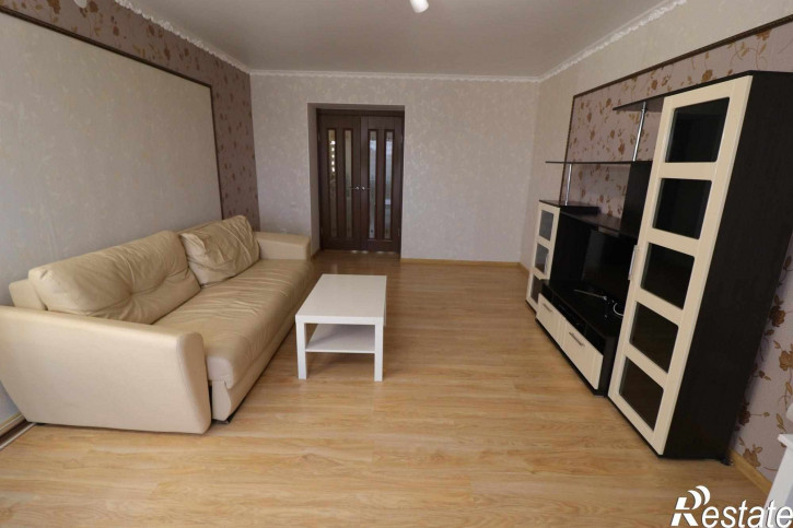 2-комн квартира 8 Марта ул, 32/1