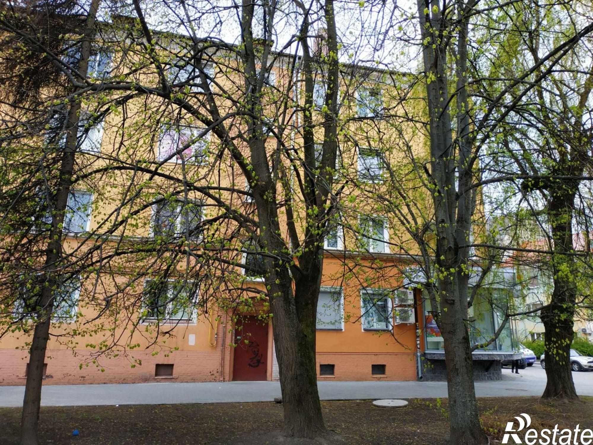 Купить квартиру за 10 200 000 рублей на Г.Димитрова ул, 3