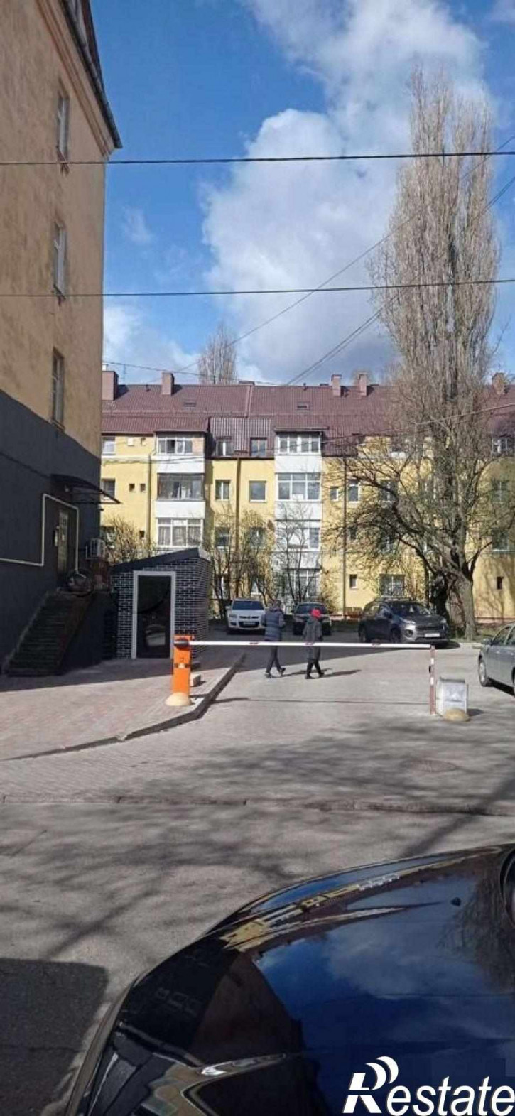 2-комн квартира Гостиная ул, 20