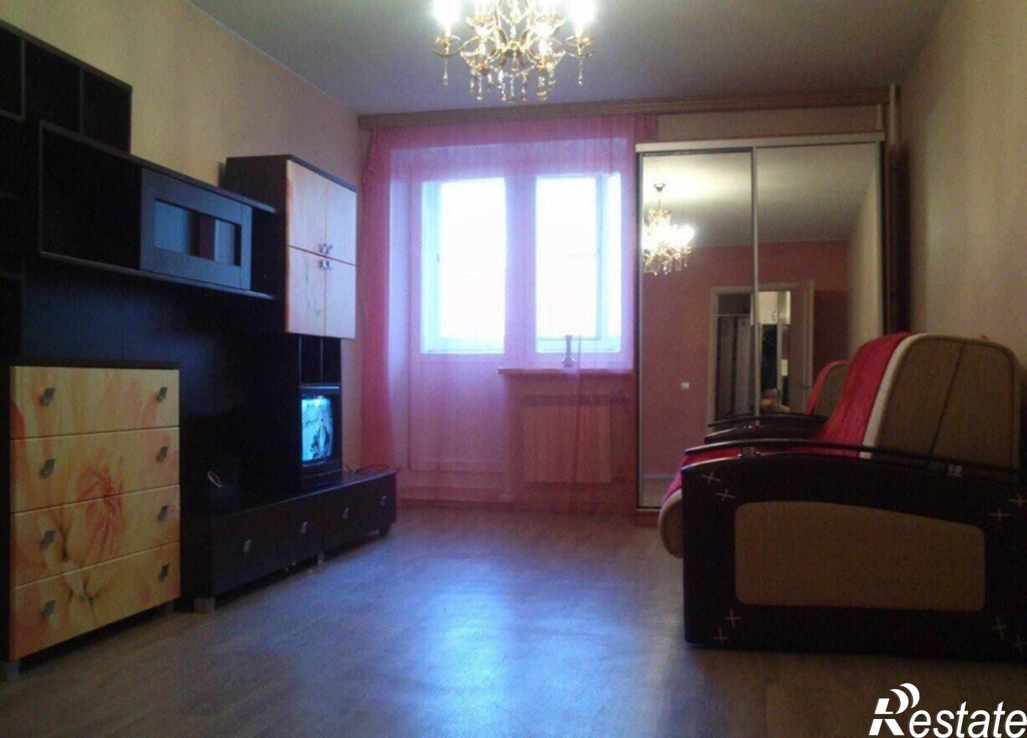 Сдать квартиру за 10 000 рублей на Авроры улица, 121