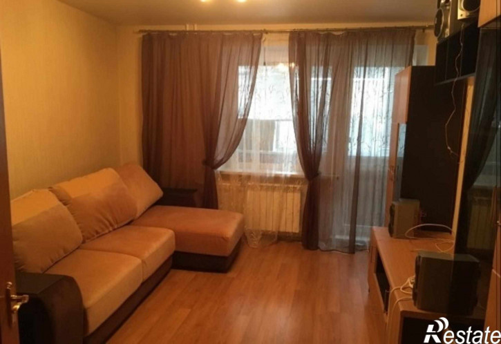 2-комн квартира Аэродромная улица, 127