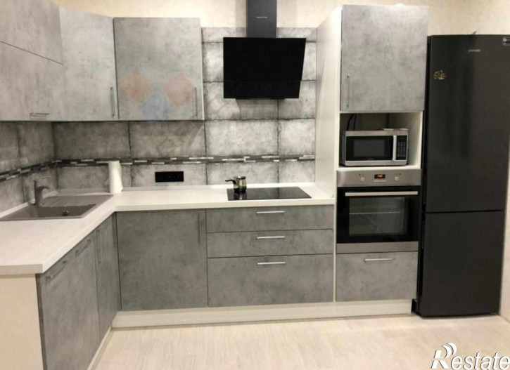 3-комн квартира Гаражная ул, 107