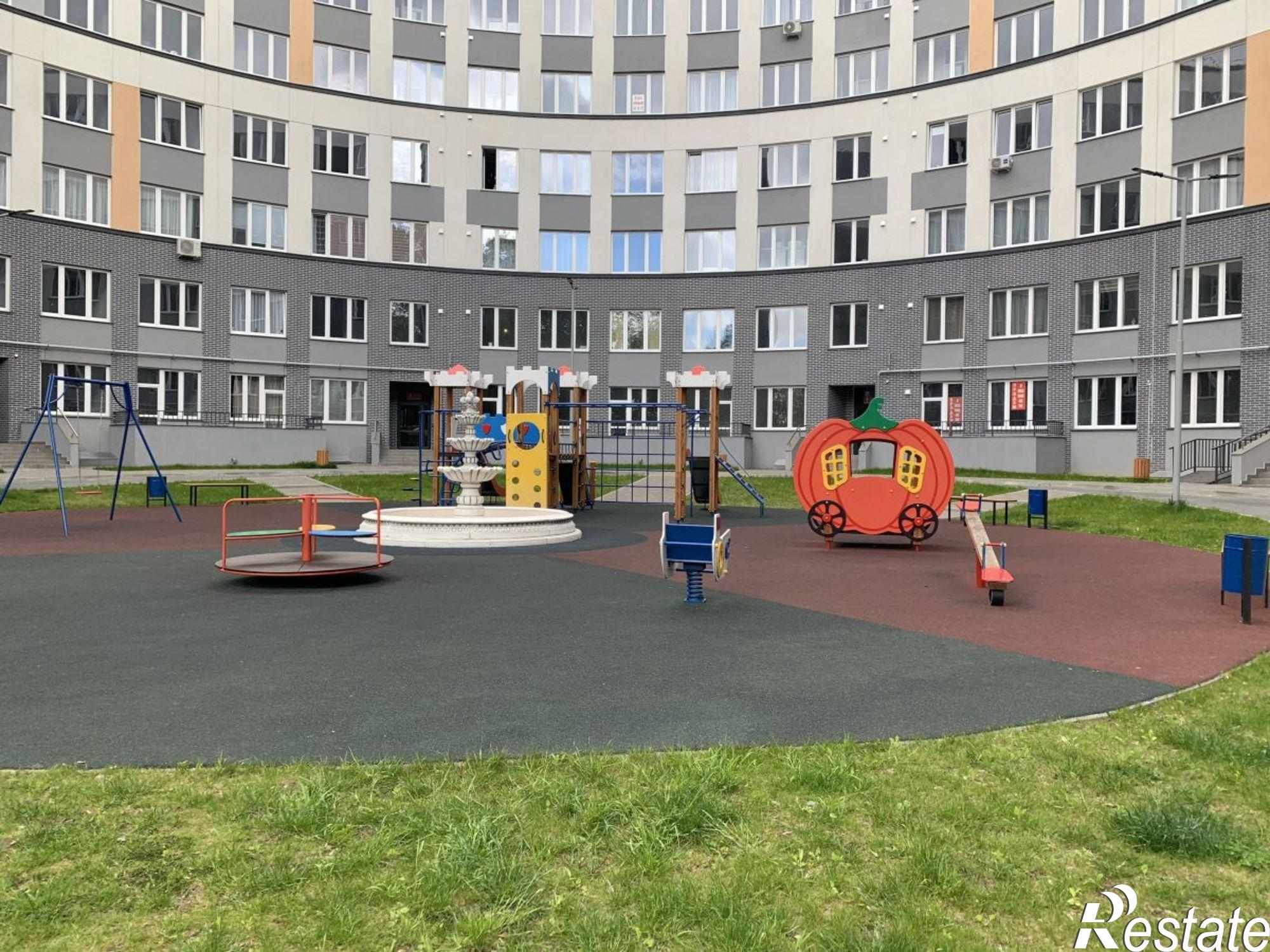 Купить квартиру за 10 000 000 рублей на Генерала Галицкого ул, 24