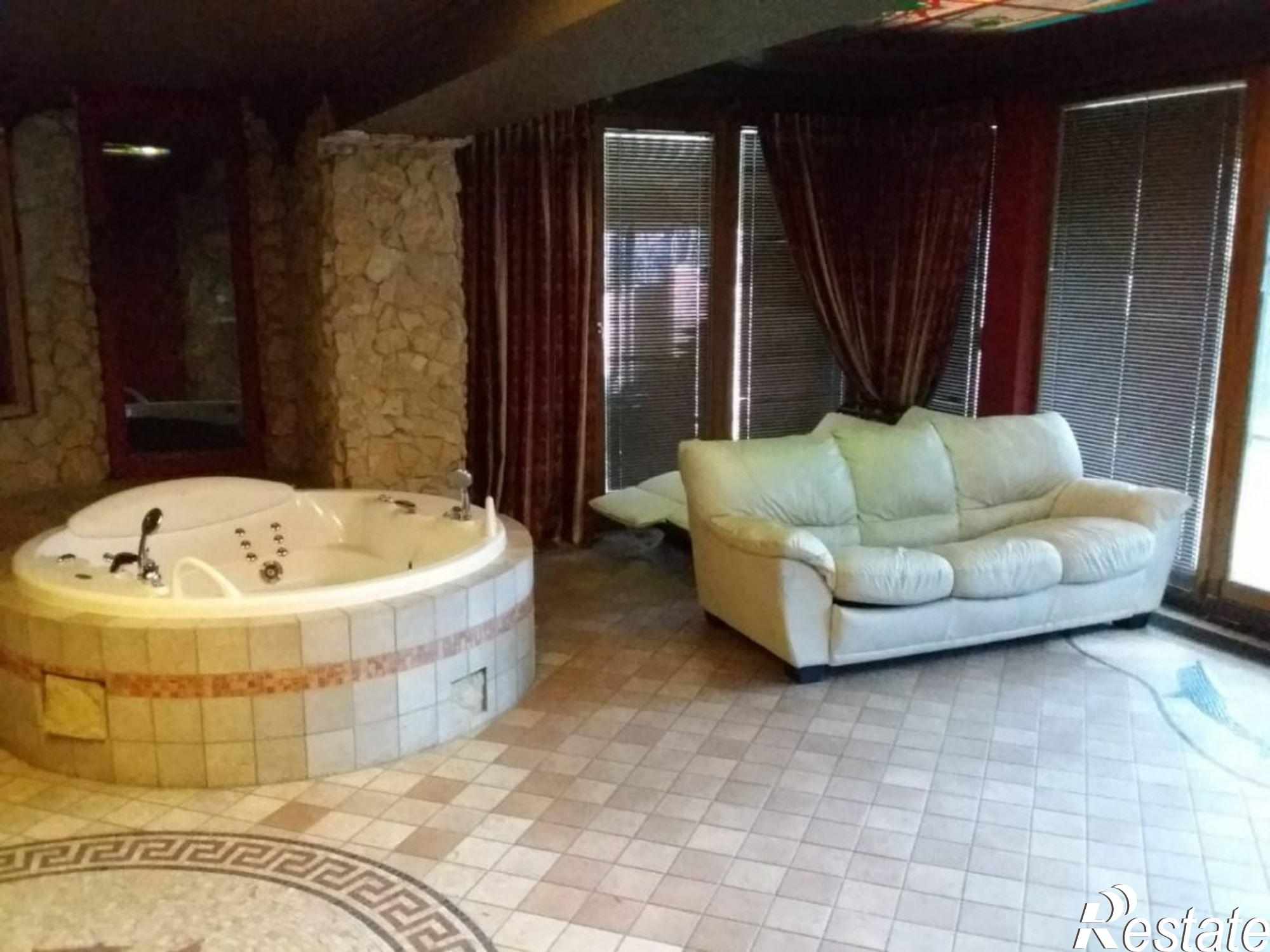 Купить дачу, дом, коттедж за 41 199 000 рублей на Центральная ул