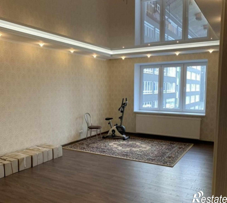 3-комн квартира Старшины Дадаева ул, 66