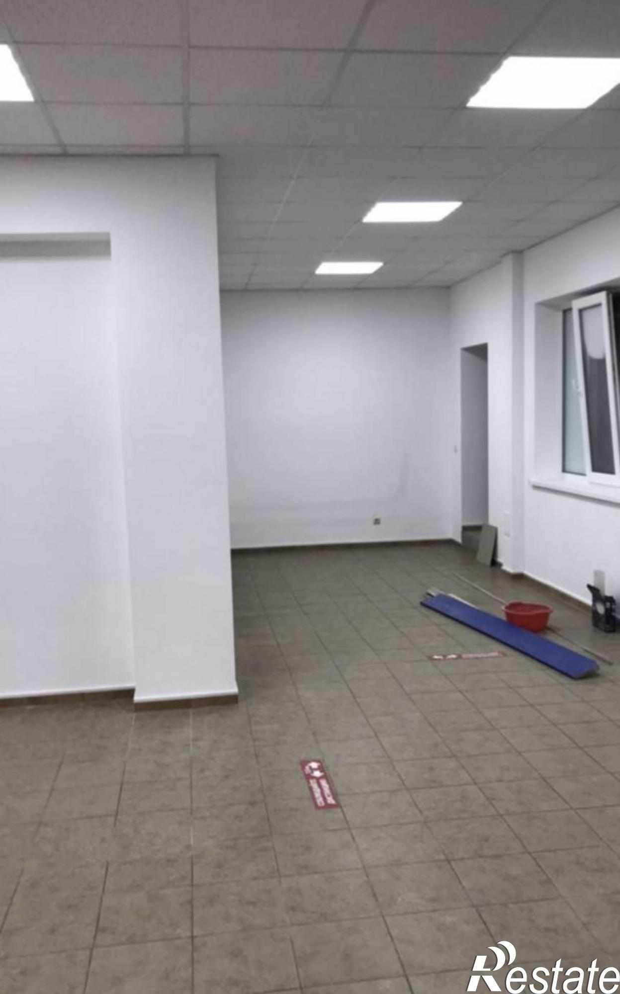 Сдать торговое помещение за 150 000 рублей на Ялтинская, д.1 н