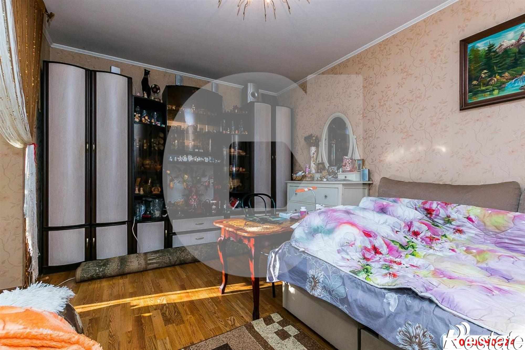 Купить дачу, дом, коттедж за 17 000 000 рублей на Красных Партизан, 305