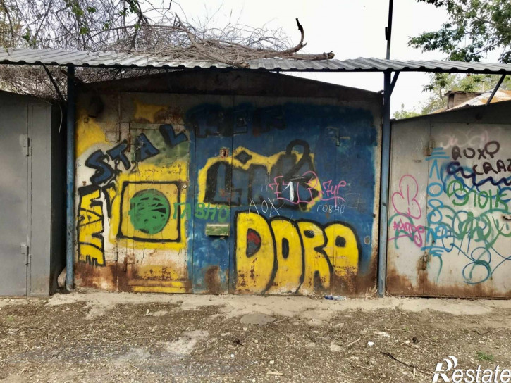 Гараж/парковка г. Астрахань, р-н Кировский, Набережная 1 Мая, 15
