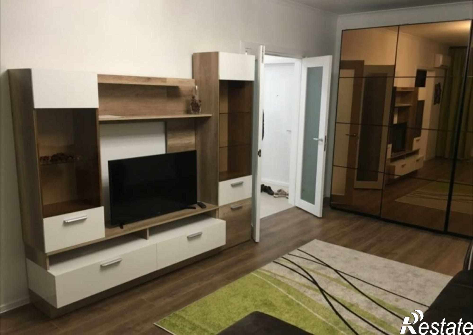 Сдать комнату за 9 000 рублей на Авроры улица, 92