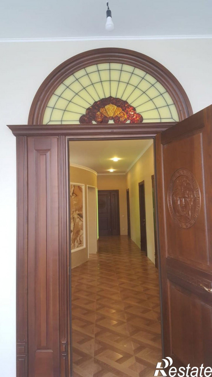 5-комн квартира Колхозная ул, 18