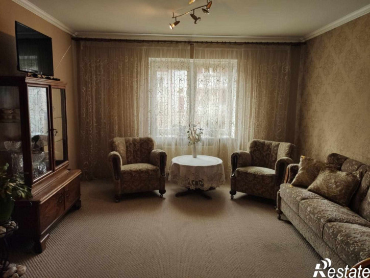 3-комн квартира Коммунальная ул, 54