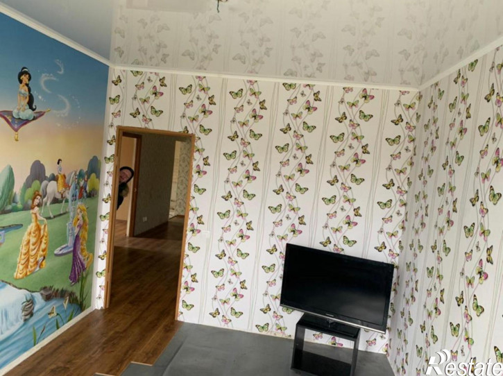 3-комн квартира Аллея смелых ул, 91
