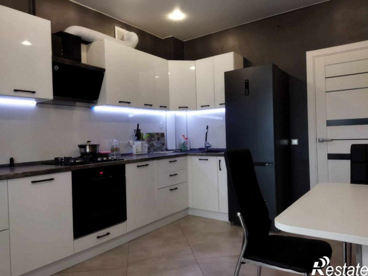 1-комн квартира Виктора Денисова ул, 18