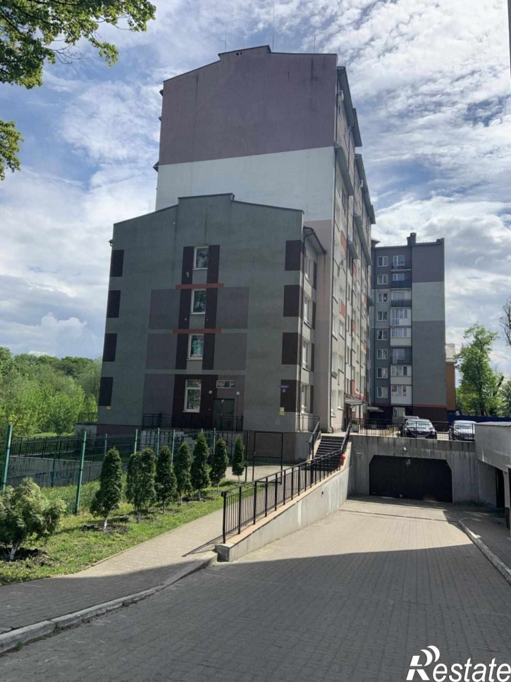 3-комн квартира Бассейная ул, 36