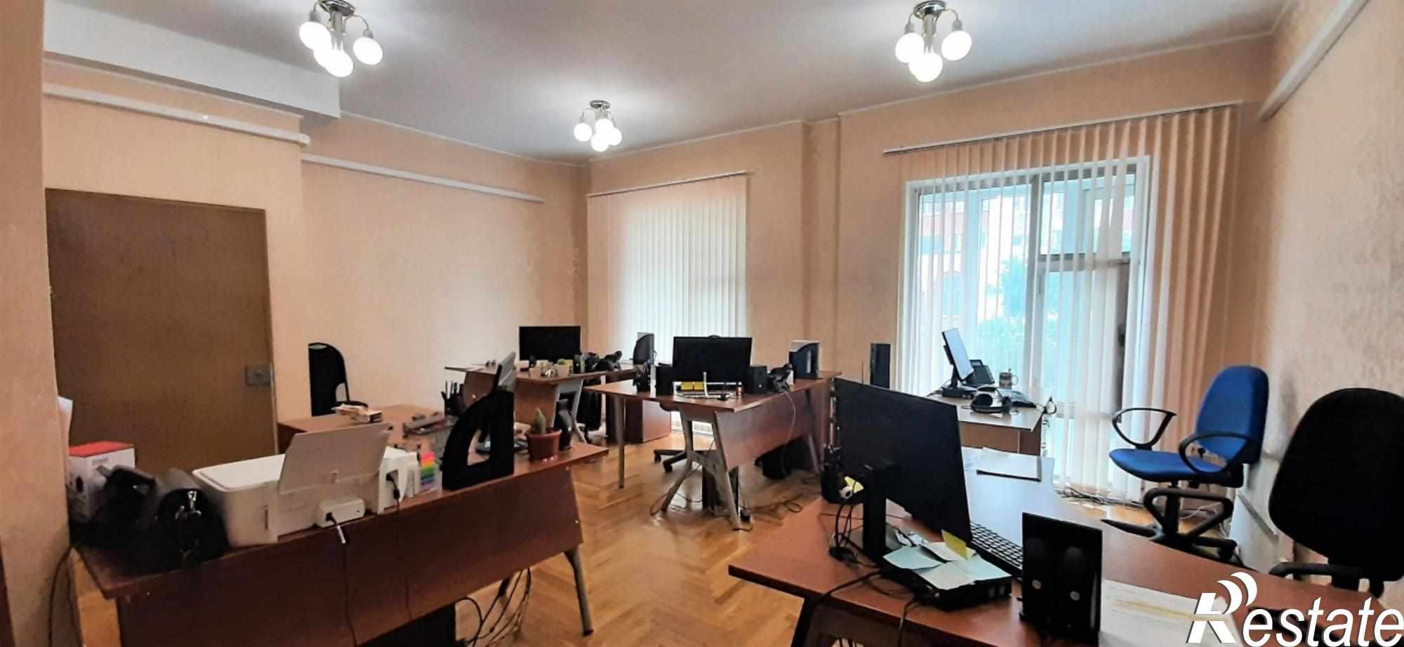 Сдать офис, помещение под офис за 25 000 рублей на ул. Октябрьская, д. 1