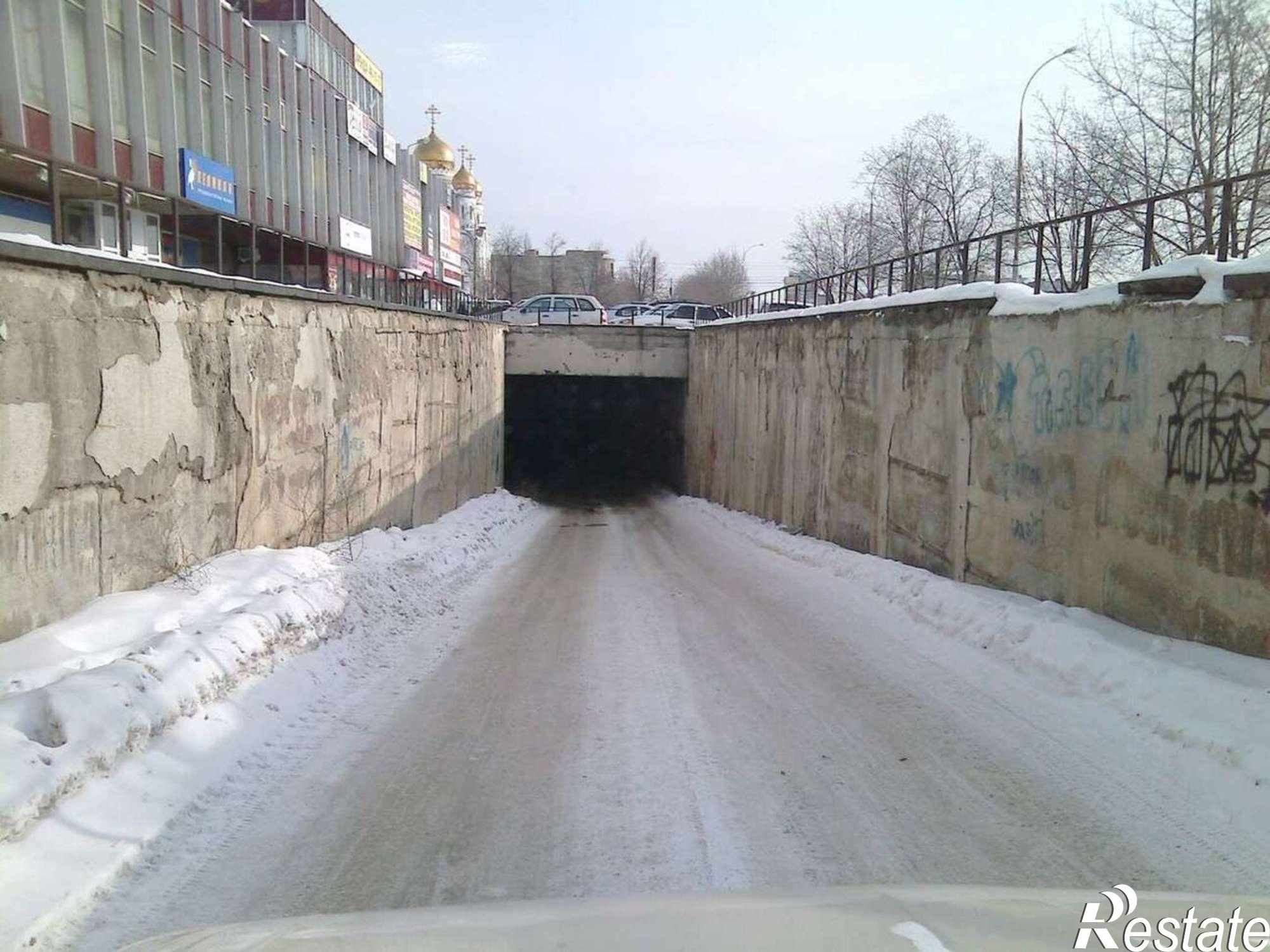 Сдать складское помещение за 250 000 рублей на Революционная улица