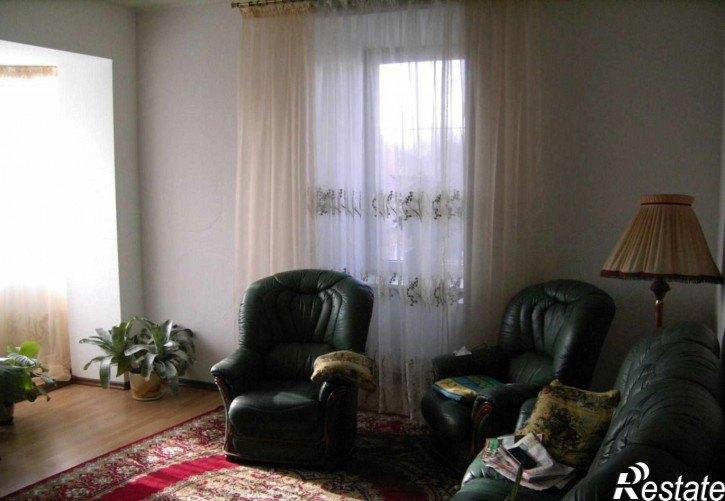5-комн квартира Римского-Корсакова ул, 15