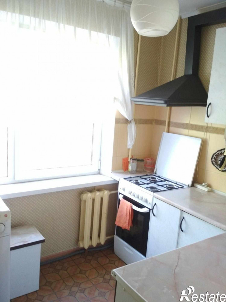 2-комн квартира Чекистов ул, 108