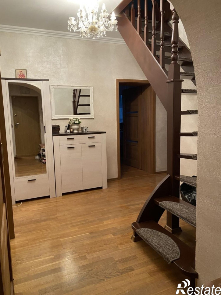 5-комн квартира Ростовская ул, 9