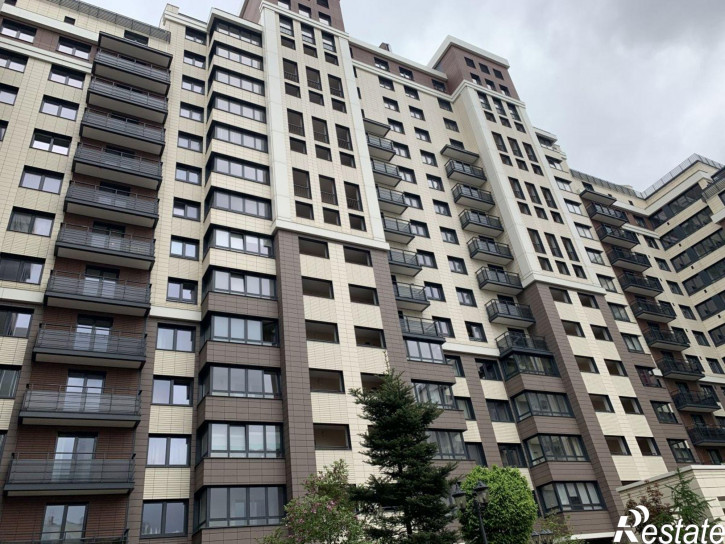 3-комн квартира Сержанта Колоскова ул, 8