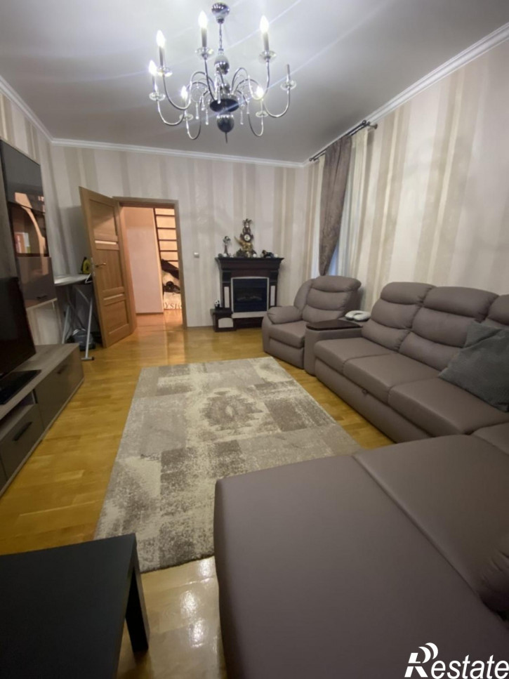 5-комн квартира Ростовская ул, 9