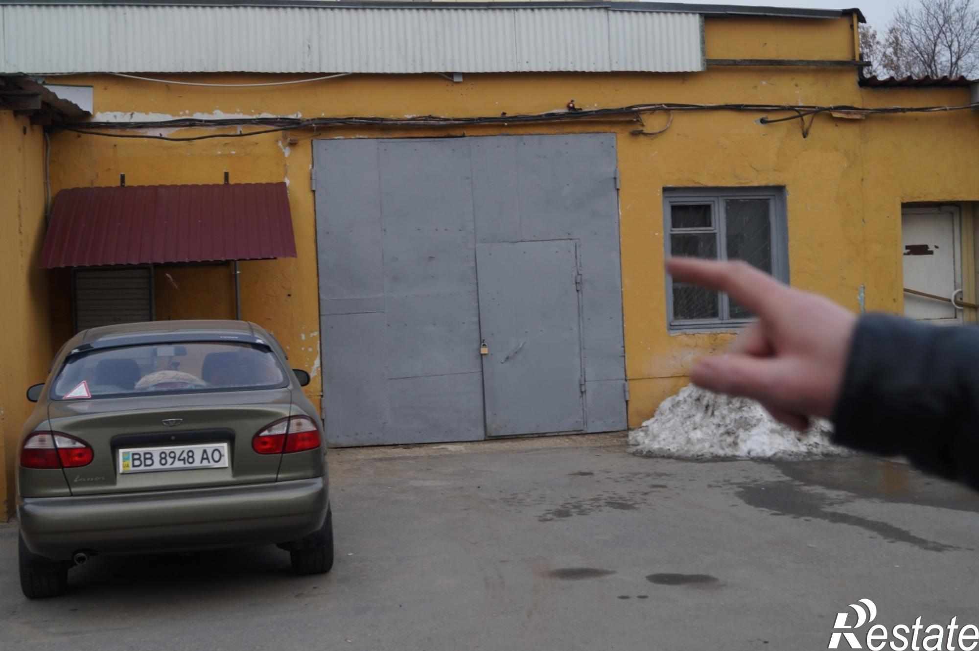 Сдать складское помещение за 22 500 рублей на проезд. Универсальный, д. 10а