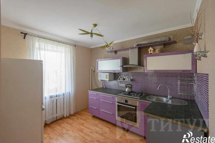 3-комн квартира Платова
