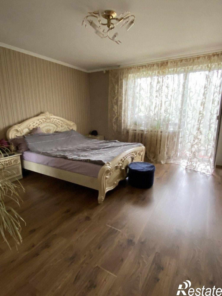 4-комн квартира Киевская ул, 115