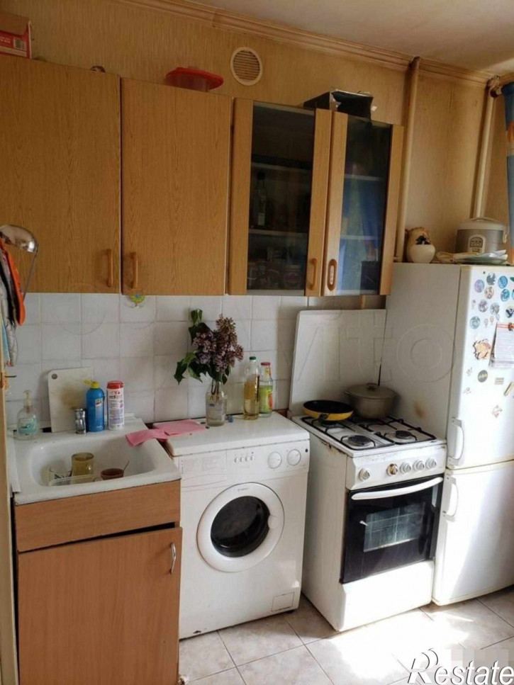 2-комн квартира Батальная ул, 72