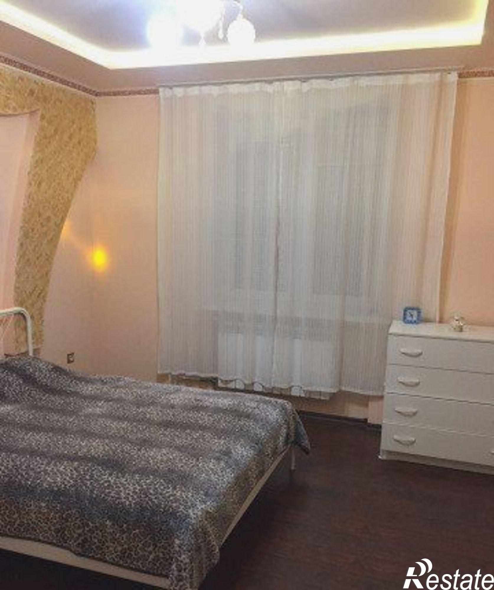 Купить квартиру за 5 600 000 рублей на улица Крылова, 4