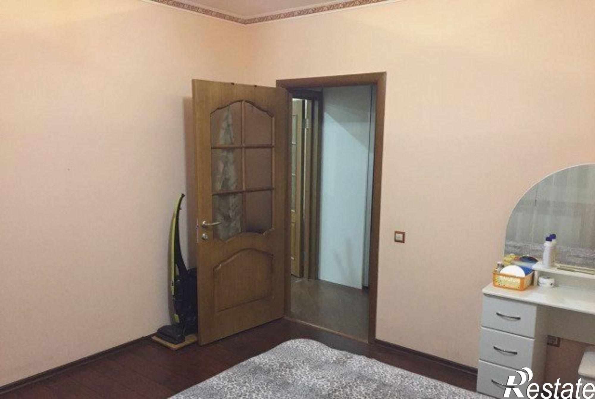 Купить квартиру за 5 600 000 рублей на улица Крылова, 4