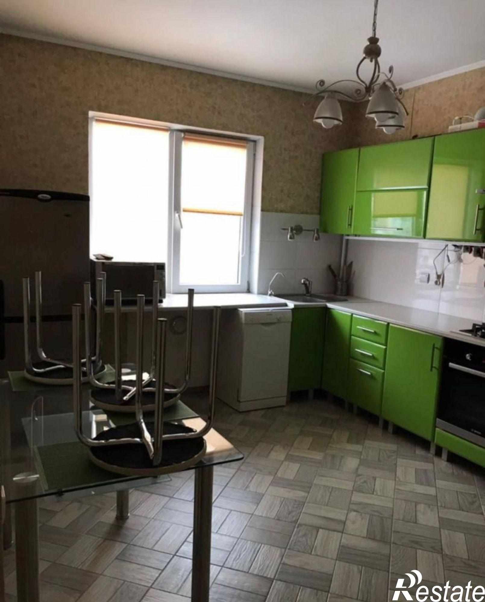 Купить квартиру за 4 750 000 рублей на М.Волошина ул, 38