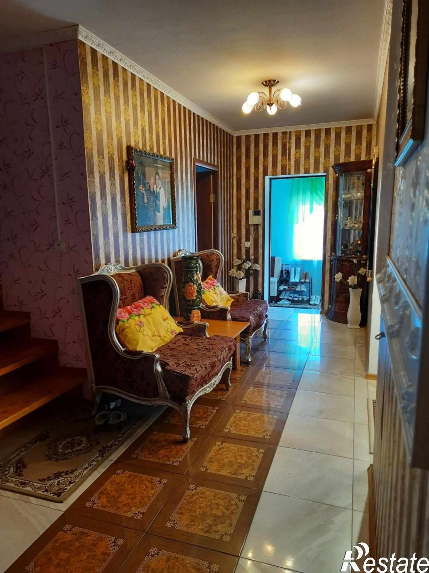 Купить дачу, дом, коттедж за 17 900 000 рублей на Российская ул
