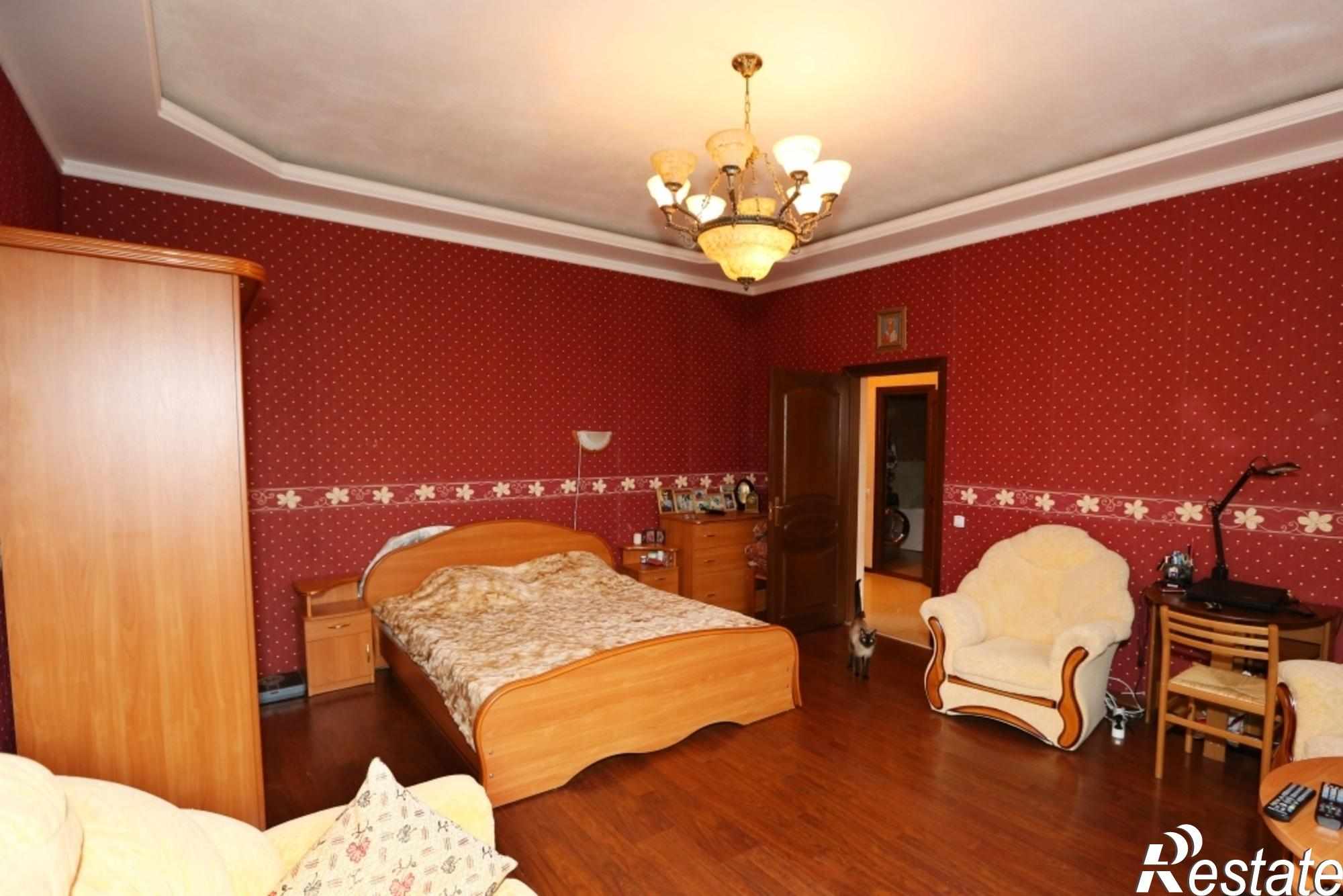 Купить дачу, дом, коттедж за 14 390 000 рублей на Радужная ул