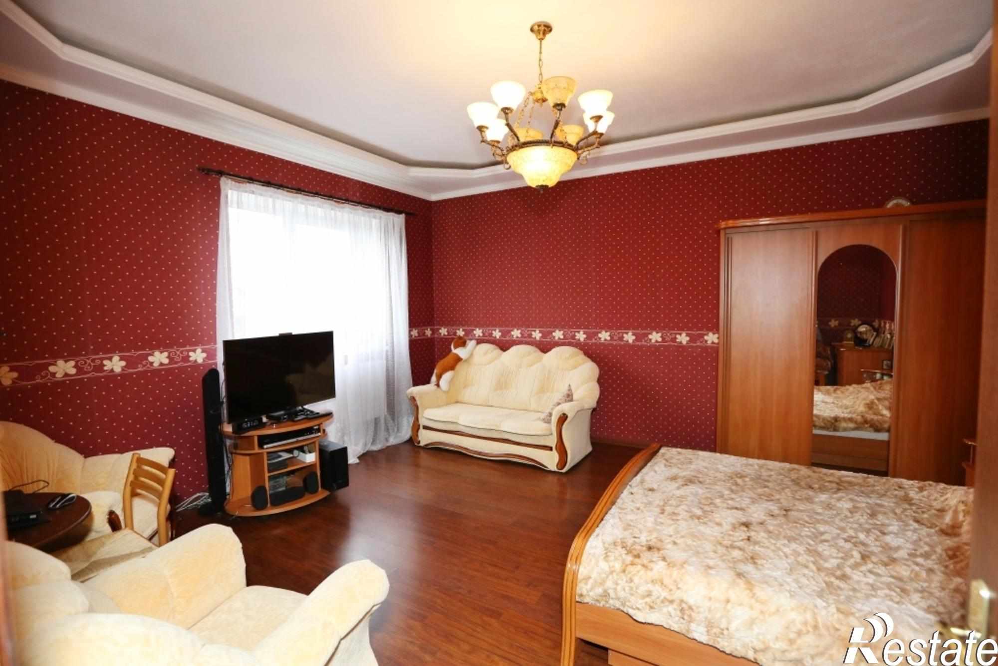 Купить дачу, дом, коттедж за 14 390 000 рублей на Радужная ул