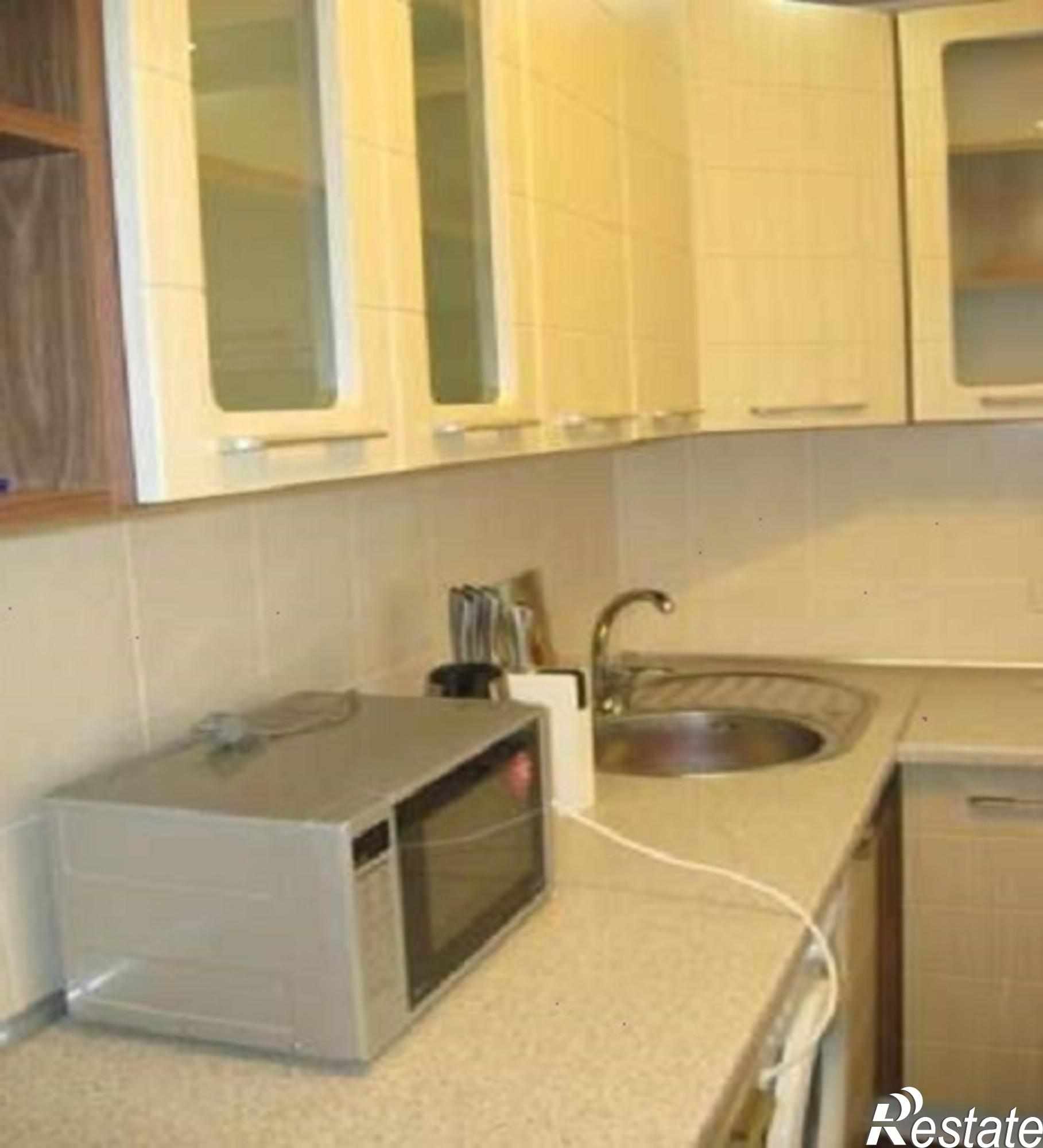 Сдать квартиру за 18 000 рублей на Железной Дивизии улица, 3