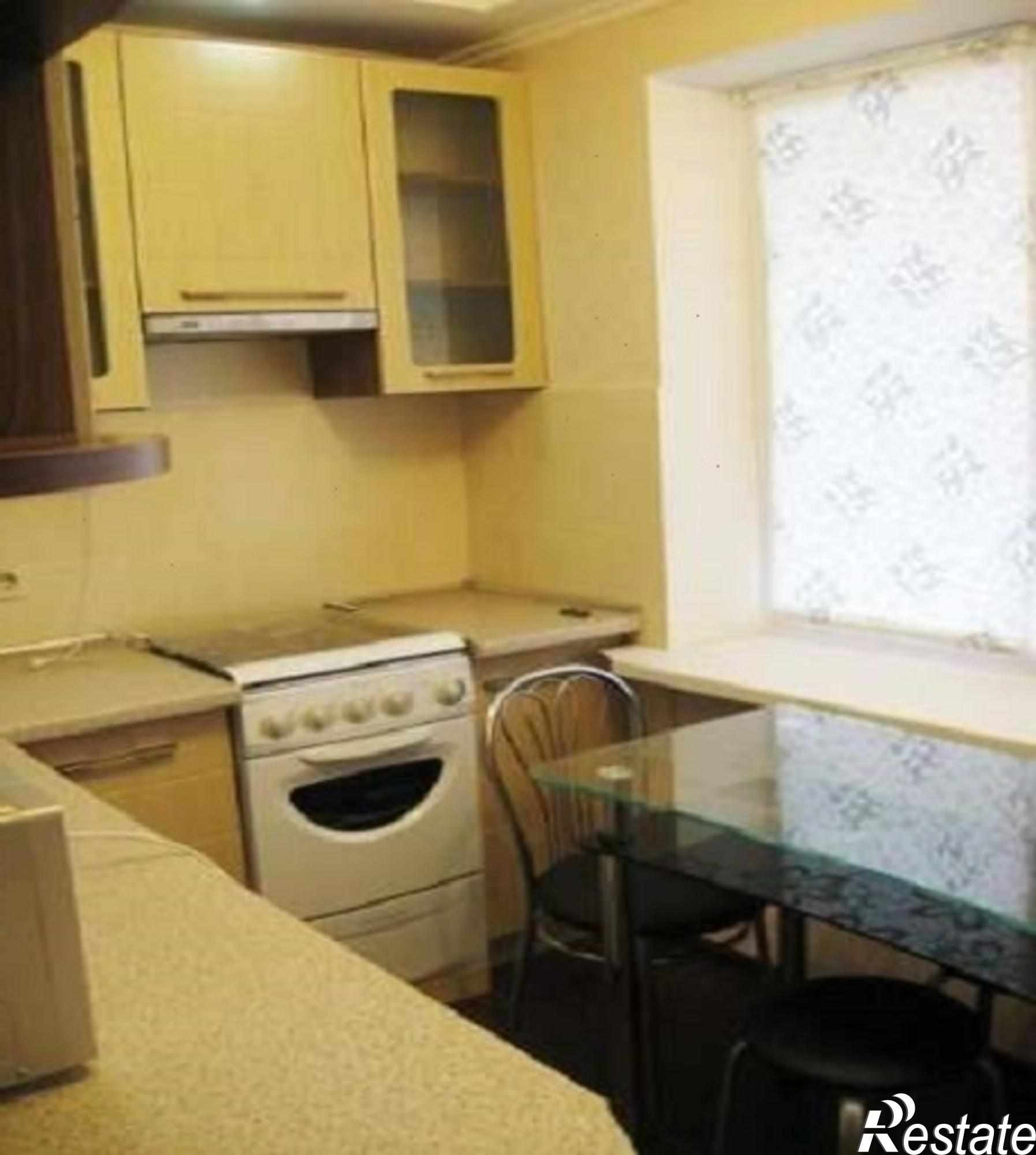 Сдать квартиру за 18 000 рублей на Железной Дивизии улица, 3